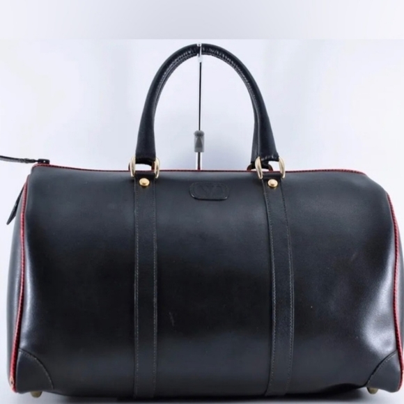 Valentino Garavani: Black Leather Boston Bag - Picture 2 of 12
